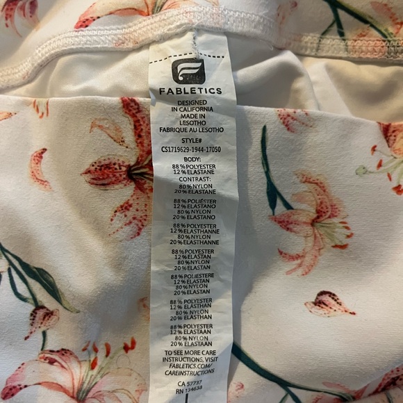 Fabletics Powerhold High Waist leggings Women’s size Large - Picture 5 of 6